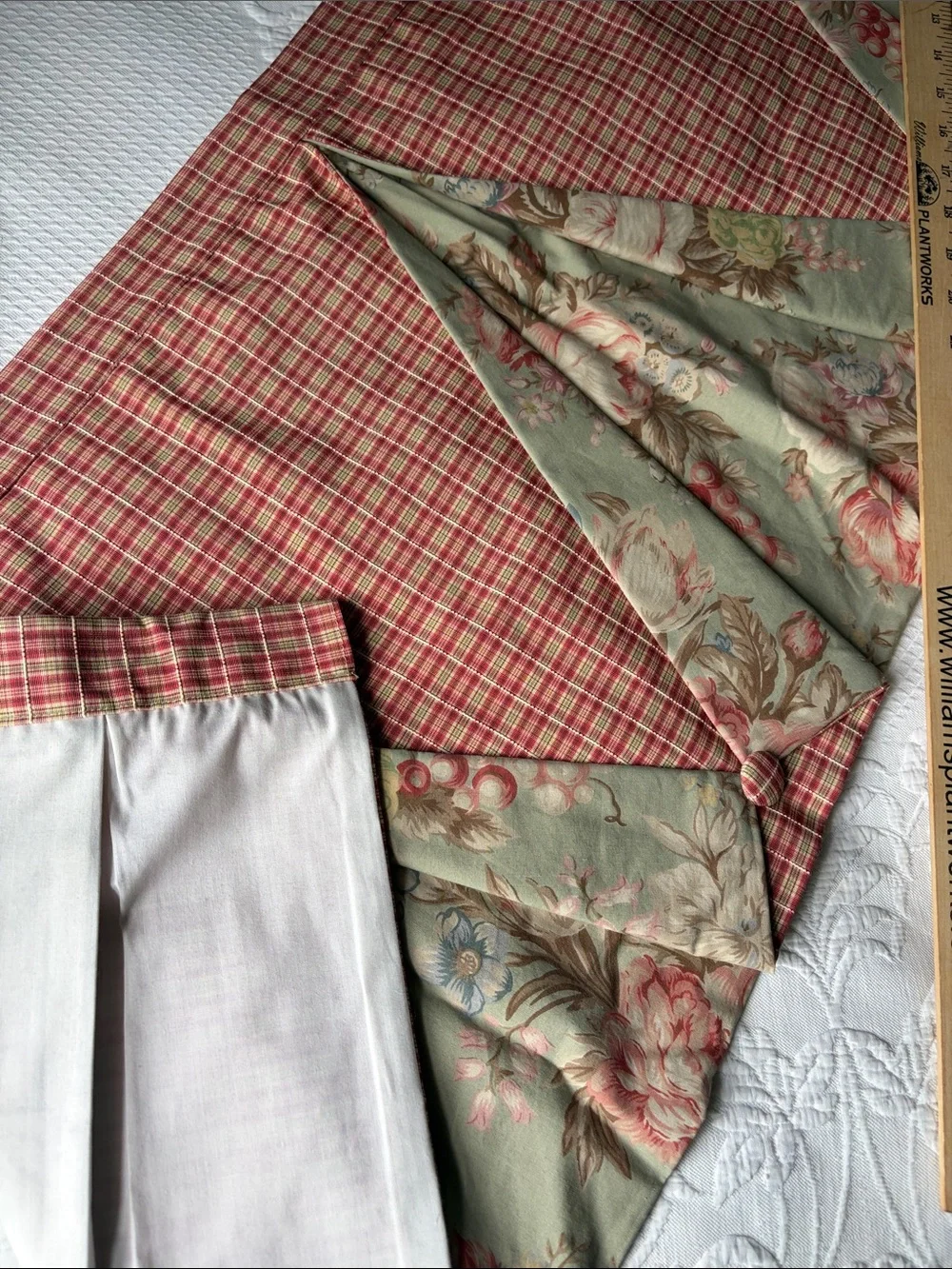 Custom beautiful valance